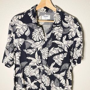 Old Navy | Leaf Print Button Down